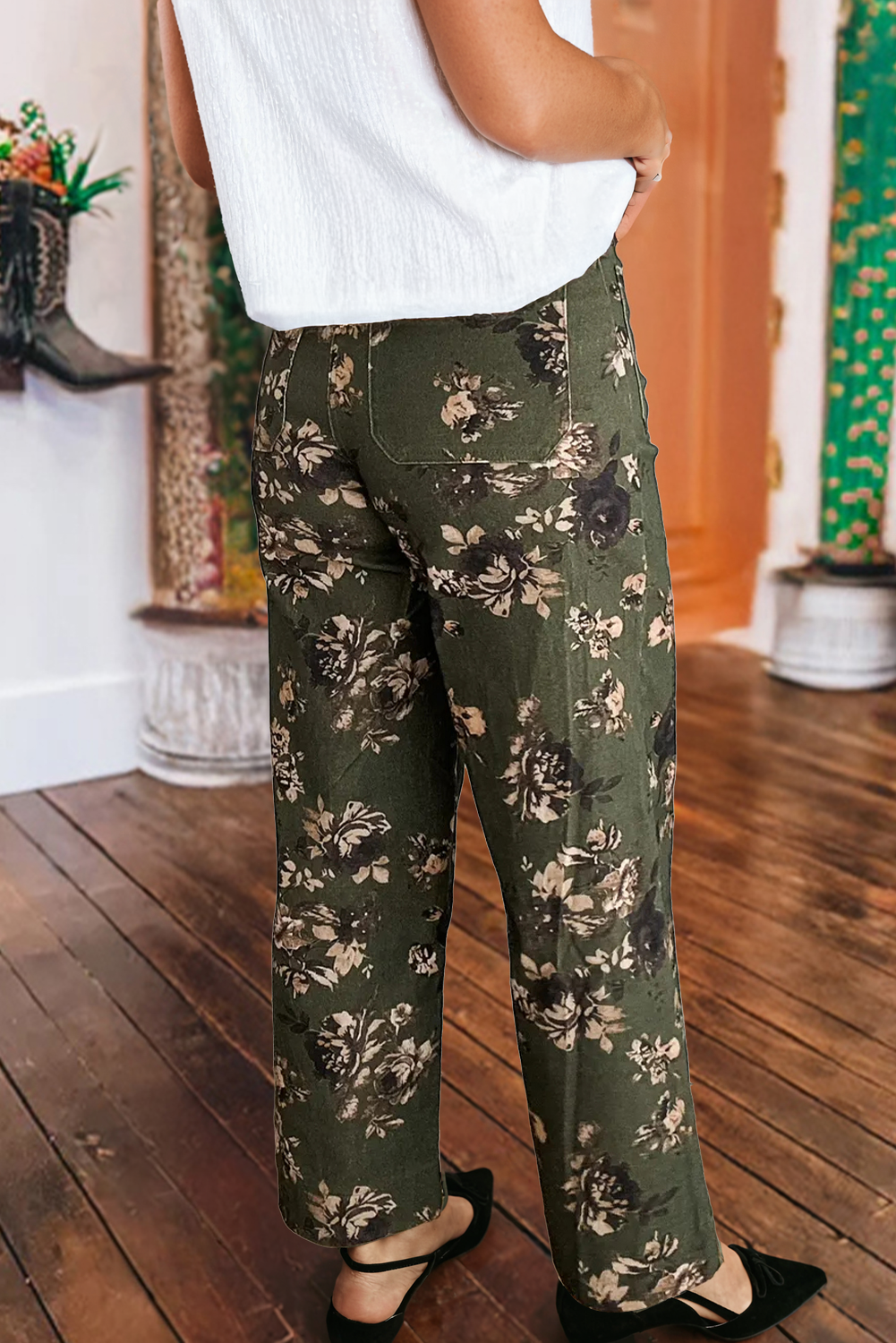 Vintage Floral Print Square Patch Pocket Raw Hem Shift Jeans